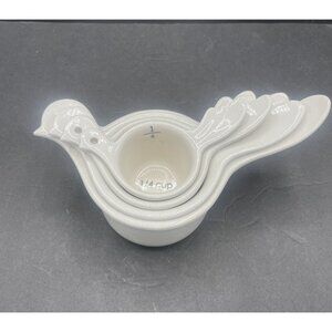 Urban Outfitters White Dove Bird Set of 4 Ceramic Nesting Measuring Cups